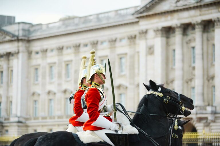 The Bavarian Cavalry Officers Degen Crown XV: A Symbol of Tradition and Honor